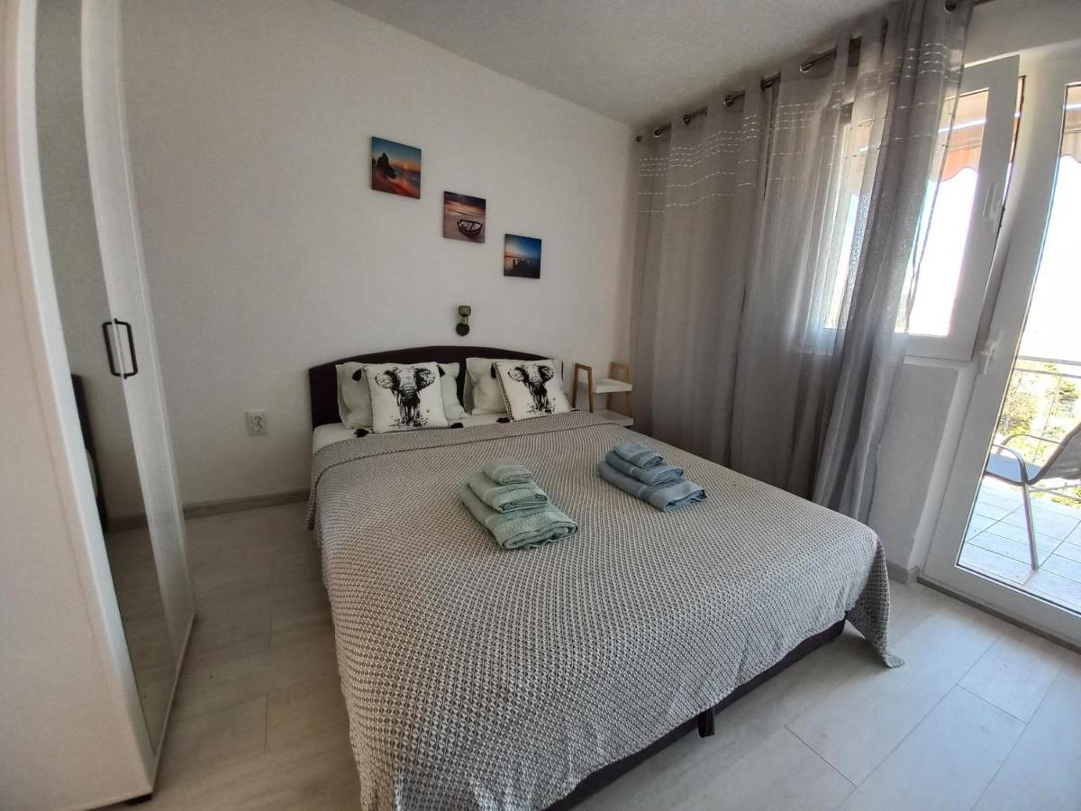 Apartments Toni Rogoznica  Extérieur photo