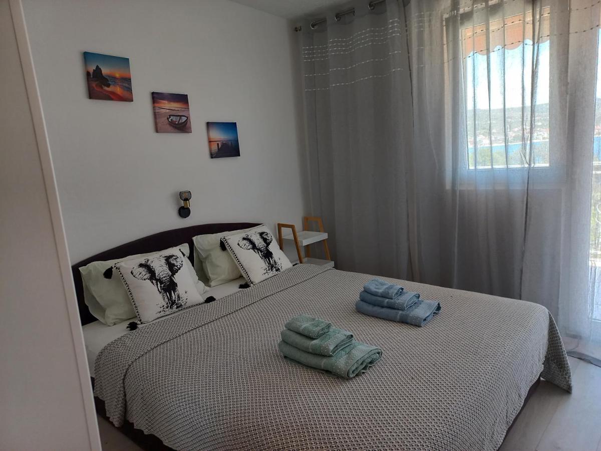 Apartments Toni Rogoznica  Extérieur photo