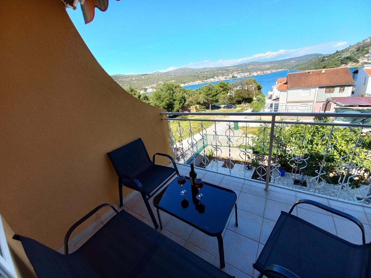 Apartments Toni Rogoznica  Extérieur photo